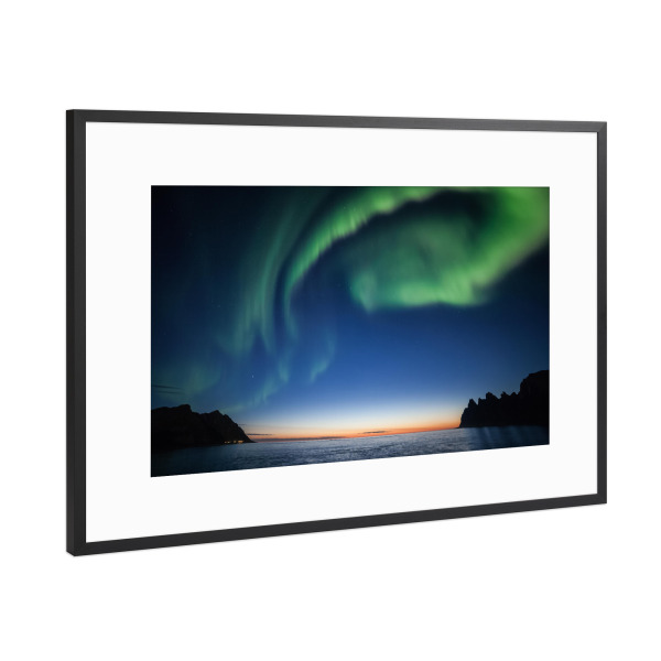 Poster mit Rahmen Schwarz (Metallic) "Polarlicht" artboxONE - Natur