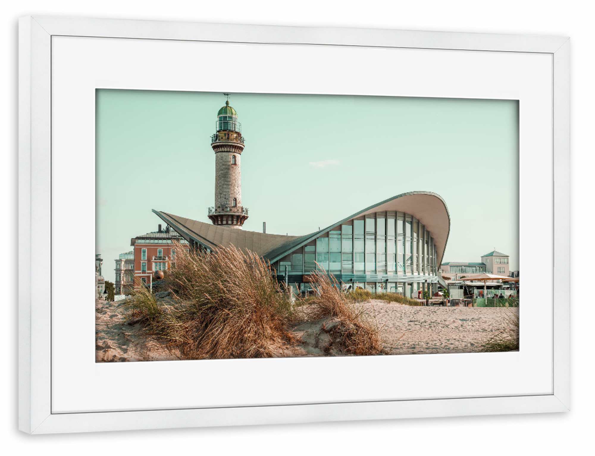 Poster mit Rahmen weiß "Teepott Warnemünde" artboxONE - Natur,Reise,Reise / Strand und Meer