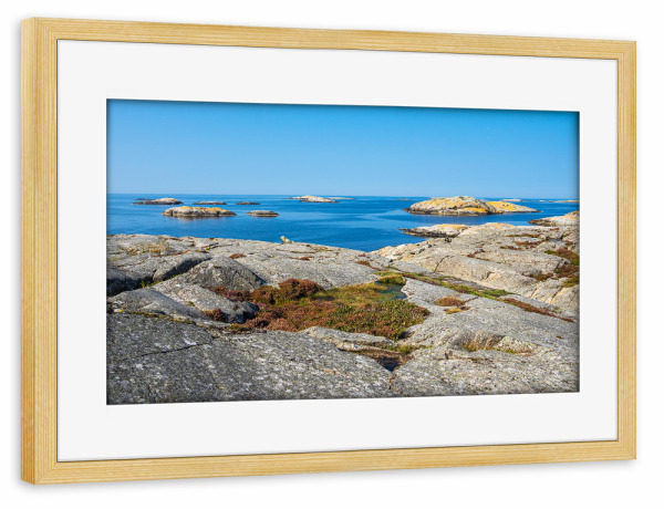 Poster mit Rahmen kiefer "Meer mit Schäreninseln" artboxONE - Natur,Reise,Reise / Strand und Meer,Reise / Länder