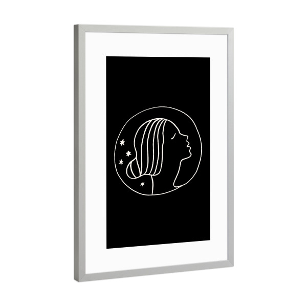 Poster mit Rahmen Silber "Delicate Face Mysterious Girl" artboxONE - Natur,Menschen,Galaxy