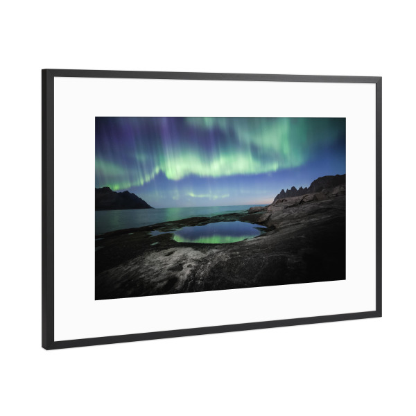 Poster mit Rahmen Schwarz (Metallic) "Nordlichtnacht" artboxONE - Natur