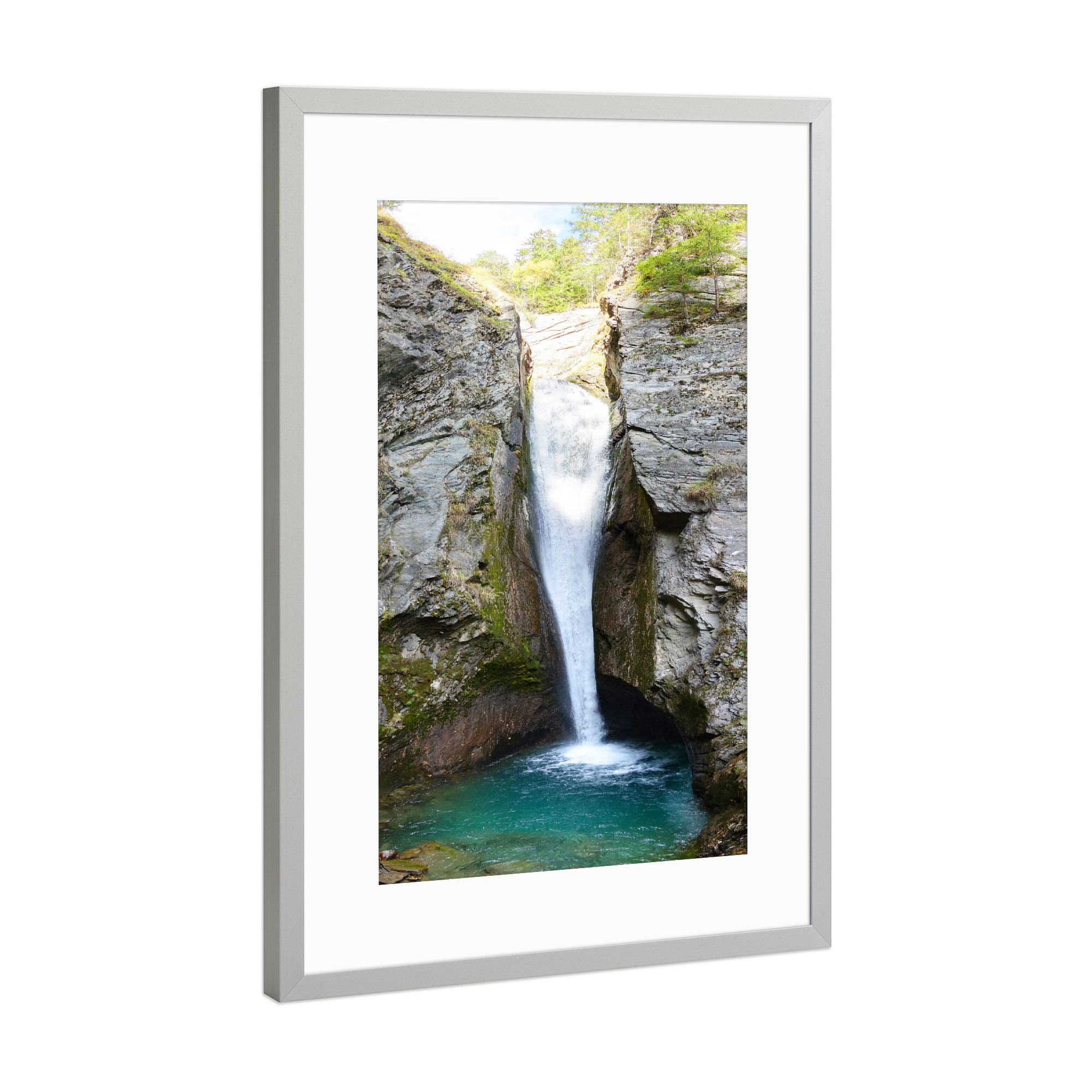 Poster mit Rahmen Silber "Wasserfall in den Bergen" artboxONE - Natur,Reise