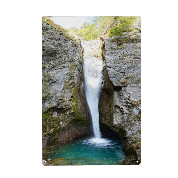 Metall Poster "Wasserfall in den Bergen" artboxONE - Natur,Reise