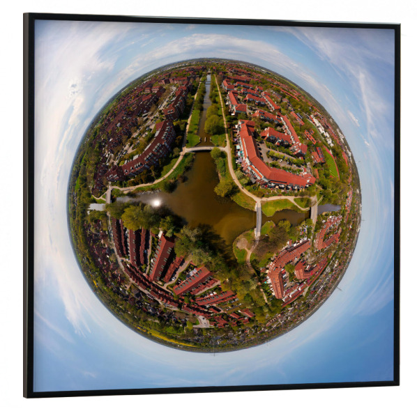 Poster mit schwarzem Rahmen 30x30 cm "Spring HH-Neuallermöhe, medi high" artboxONE - Städte,Städte / Hamburg,Reise,Architektur,Reise / Länder