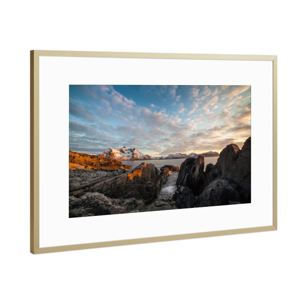 Poster mit Rahmen Gold "Mitternachtsküste" artboxONE - Natur