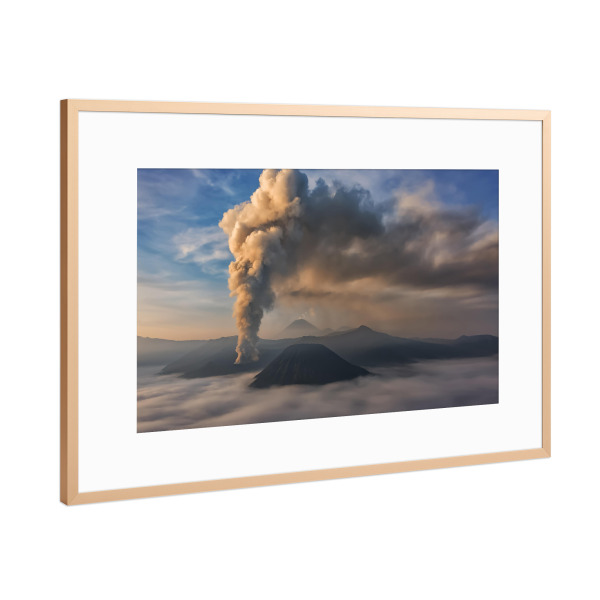 Poster mit Rahmen Kupfer "Smoke and fire" artboxONE - Natur,Reise,Reise / Asien,Reise / Länder