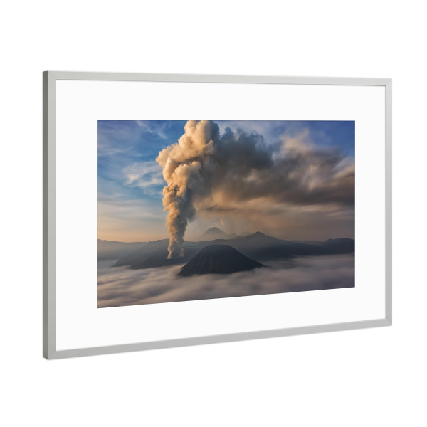 Poster mit Rahmen Silber "Smoke and fire" artboxONE - Natur,Reise,Reise / Asien,Reise / Länder