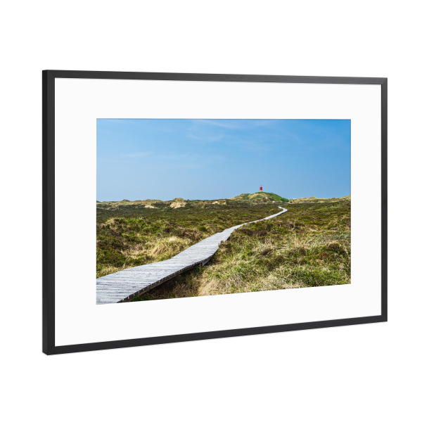 Poster mit Rahmen Schwarz (Metallic) "Bohlenweg zum Querfeuer" artboxONE - Natur,Reise,Architektur,Reise / Strand und Meer