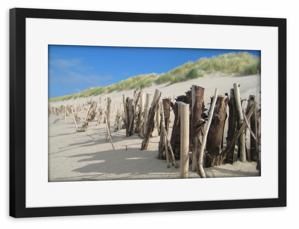 Poster mit Rahmen schwarz "Strandbefestigung" artboxONE - Natur,Reise,Reise / Strand und Meer