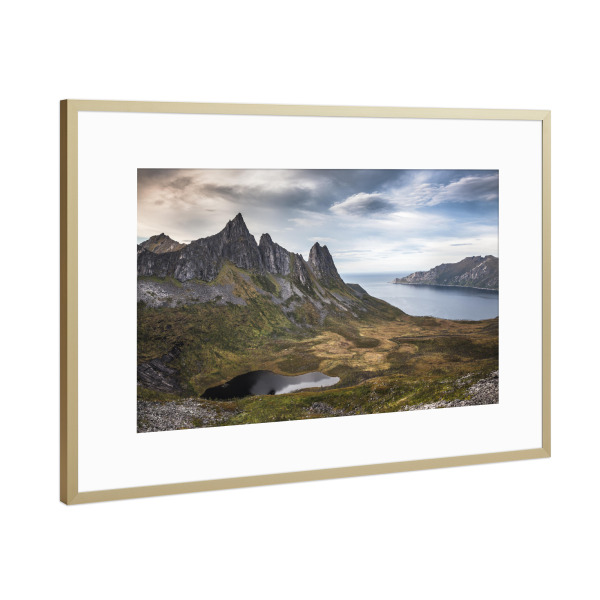 Poster mit Rahmen Gold "Scandinavian Landscape" artboxONE - Natur