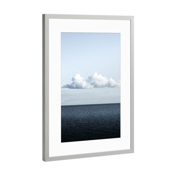 Poster mit Rahmen Silber "Minimalistisches Segelboot" artboxONE - Natur,Reise,Reise / Strand und Meer,Reise / Länder