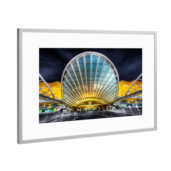 Poster mit Rahmen Silber "Bahnhof Oriente" artboxONE - Reise,Architektur