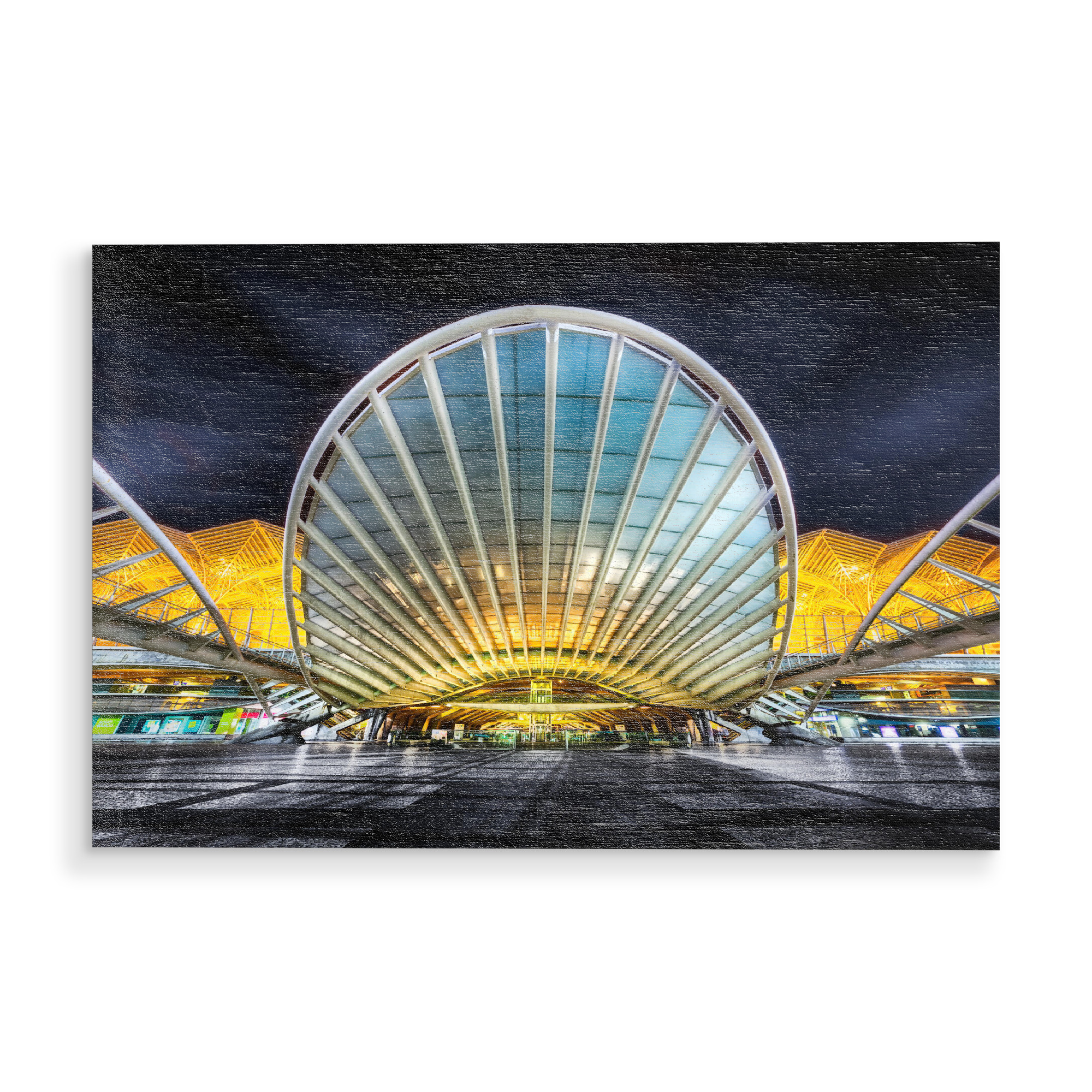 Holzbild "Bahnhof Oriente" artboxONE - Reise,Architektur - Nacht,Lissabon,Liboa,Bahnhoforiente,Weitwinkel,Architektur,Architecture,Gebäude,Night