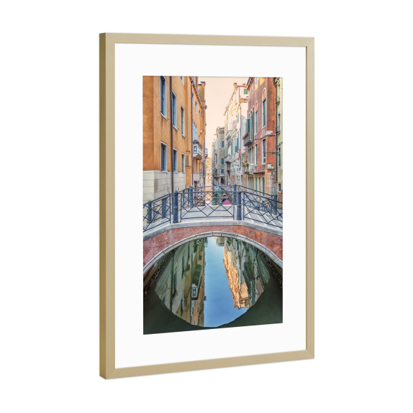 Poster mit Rahmen Gold "The colors of Venice" artboxONE - Städte,Reise,Architektur,Städte / Venedig,Reise / Länder