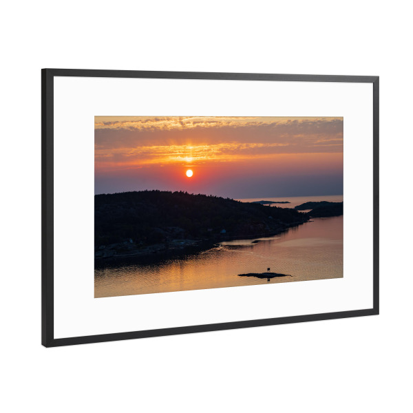Poster mit Rahmen Schwarz (Metallic) "Schären im Sonnenuntergang" artboxONE - Natur,Reise,Reise / Strand und Meer,Reise / Länder
