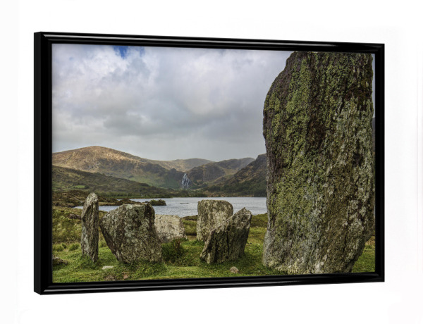 Poster mit schwarzem Rahmen "Irland - Steinkreis von Uragh" artboxONE - Natur,Reise,Reise / Länder