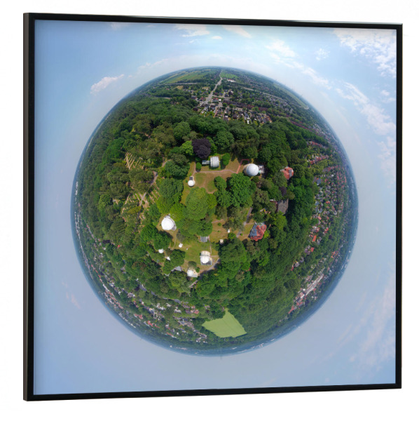 Poster mit schwarzem Rahmen 30x30 cm "Sternwarte Hamburg-Bergedorf süd" artboxONE - Städte,Städte / Hamburg,Reise,Architektur,Galaxy