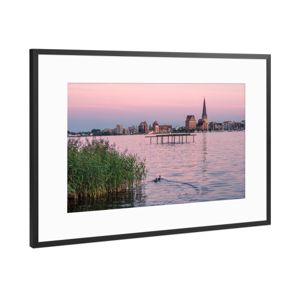 Poster mit Rahmen Schwarz (Metallic) "Enten auf der Warnow" artboxONE - Natur,Reise,Tiere,Architektur,Städte / Weitere