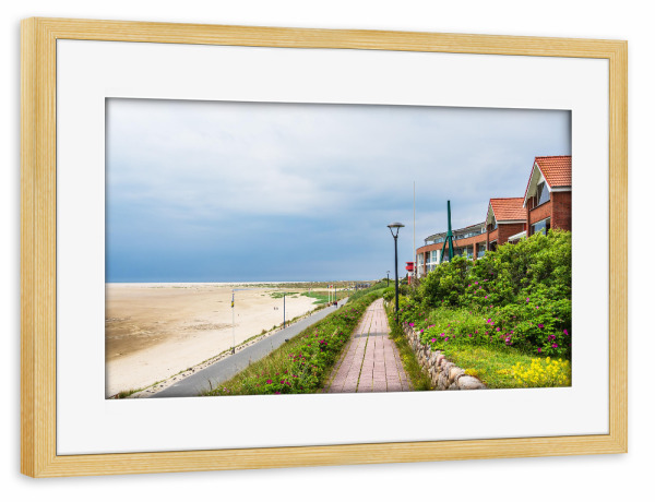 Poster mit Rahmen kiefer "Strand und Promenade" artboxONE - Natur,Reise,Architektur,Reise / Strand und Meer
