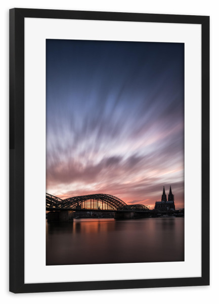 Poster mit Rahmen schwarz "Köln am Rhein" artboxONE - Städte / Köln,Architektur