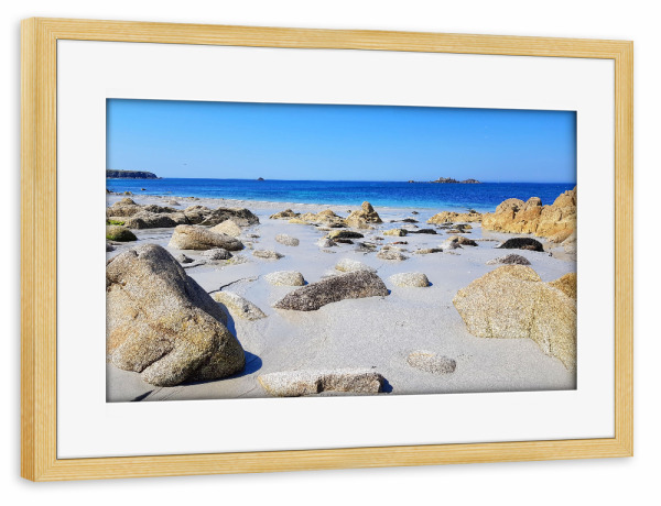 Poster mit Rahmen kiefer "Felsen am Strand" artboxONE - Natur,Reise / Strand und Meer