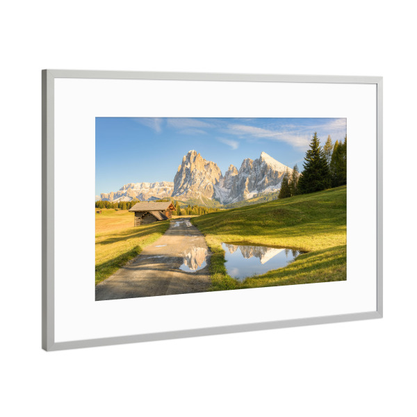 Poster mit Rahmen Silber "Weg auf der Seiser Alm" artboxONE - Natur,Reise,Reise / Länder