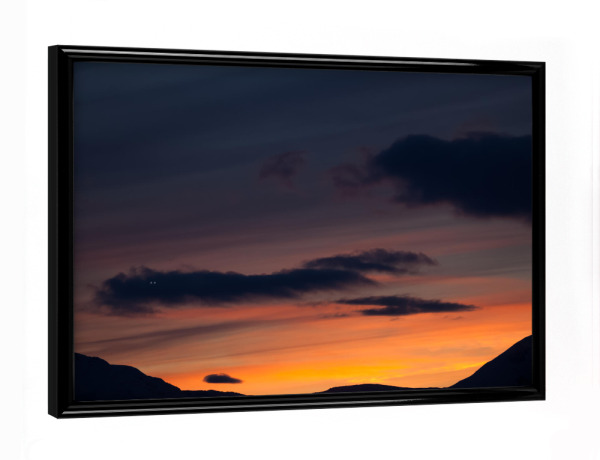 Poster mit schwarzem Rahmen "Wolkensilhouette" artboxONE - Natur