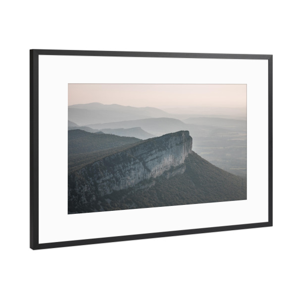 Poster mit Rahmen Schwarz (Metallic) "Massif Central" artboxONE - Natur