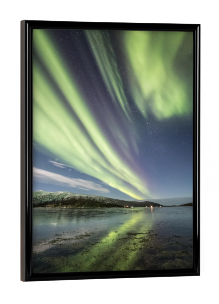 Poster mit schwarzem Rahmen "Nordlichtlinien" artboxONE - Natur