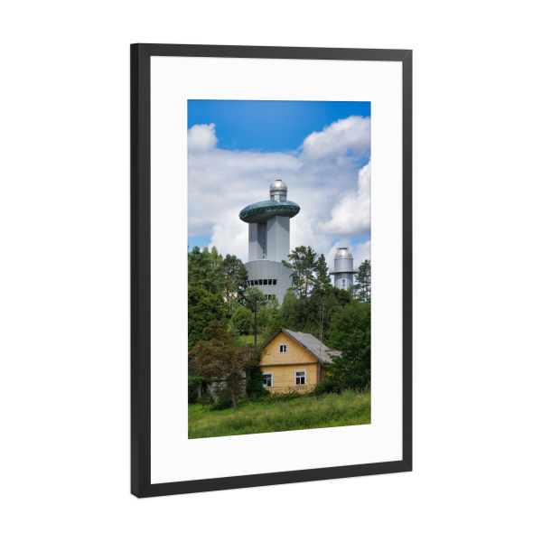 Poster mit Rahmen Schwarz (Metallic) "Ethnokosmologie-Museum in Litauen" artboxONE - Städte,Reise,Architektur,Reise / Länder,Städte / Weitere