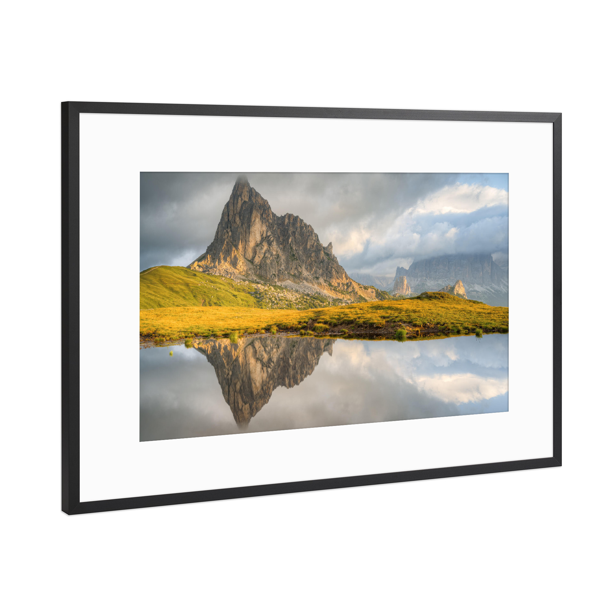 Poster mit Rahmen Schwarz (Metallic) "Morgens am Passo di Giau" artboxONE - Natur,Reise,Reise / Länder
