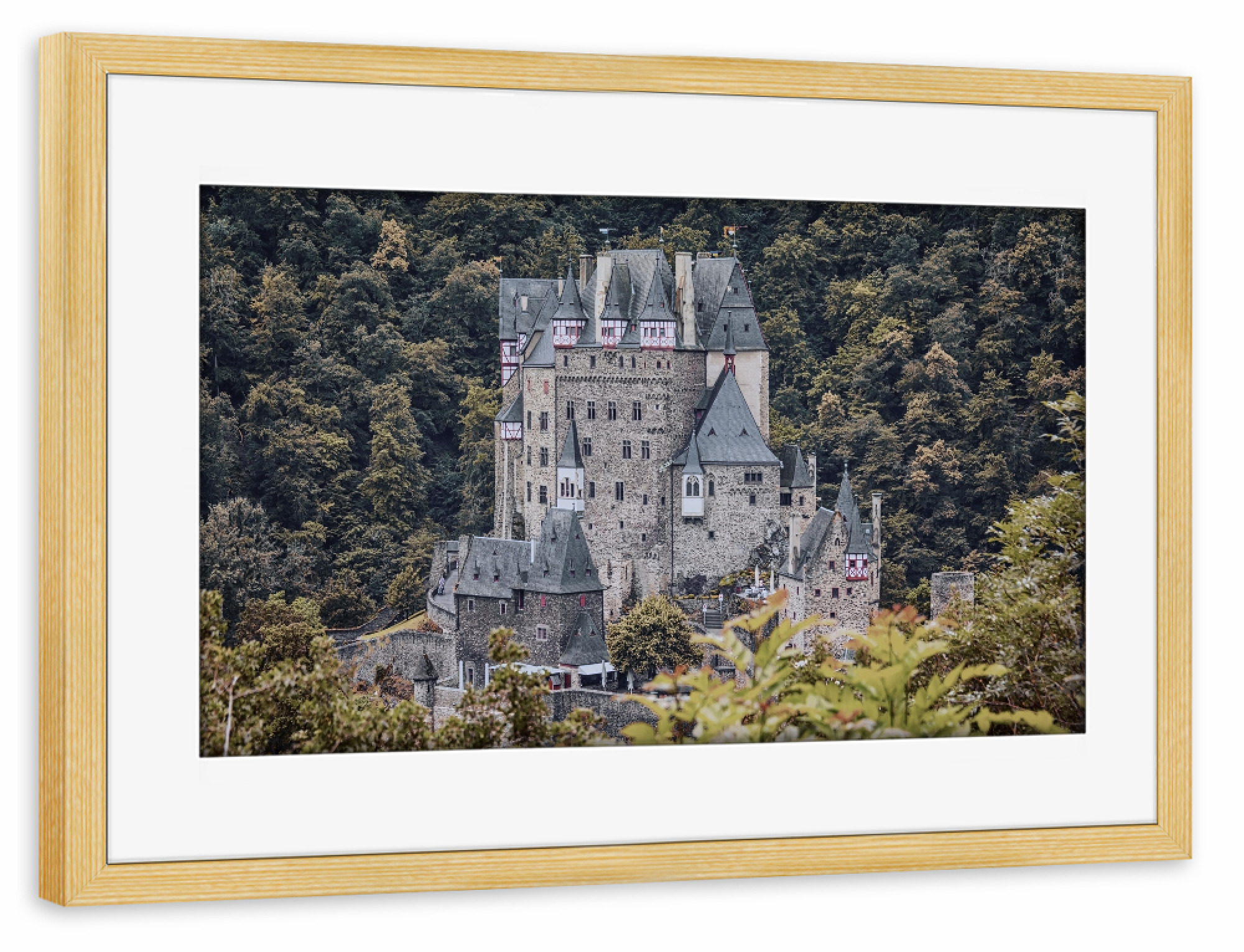 Poster mit Rahmen kiefer "Eltz Castle" artboxONE - Städte,Reise,Architektur,Reise / Länder,Städte / Weitere