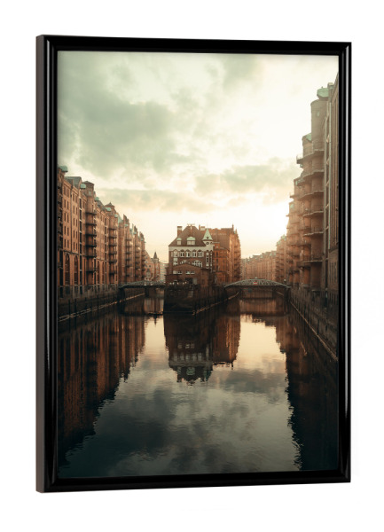 Poster mit schwarzem Rahmen "Hamburger Wasserschloss" artboxONE - Städte,Städte / Hamburg,Architektur