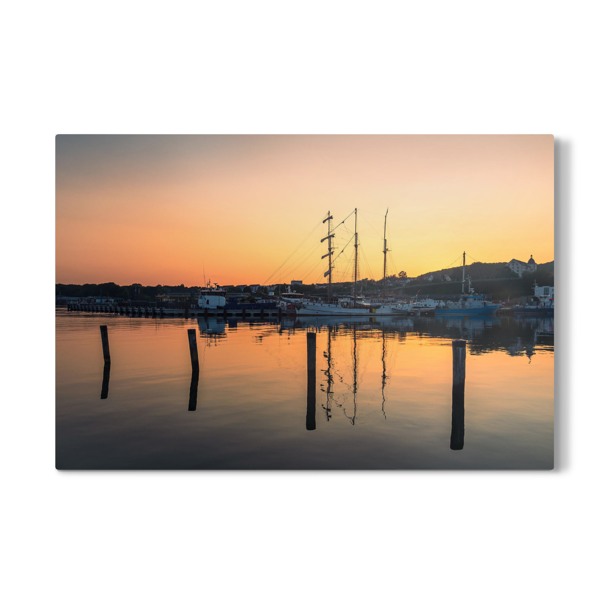 Galerie-Print "Segelschiff und Fischerboot" 75x50 cm artboxONE