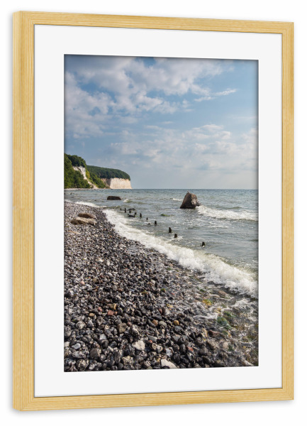 Poster mit Rahmen kiefer "Küstenwald und Kreidefelsen" artboxONE - Natur,Reise,Reise / Strand und Meer