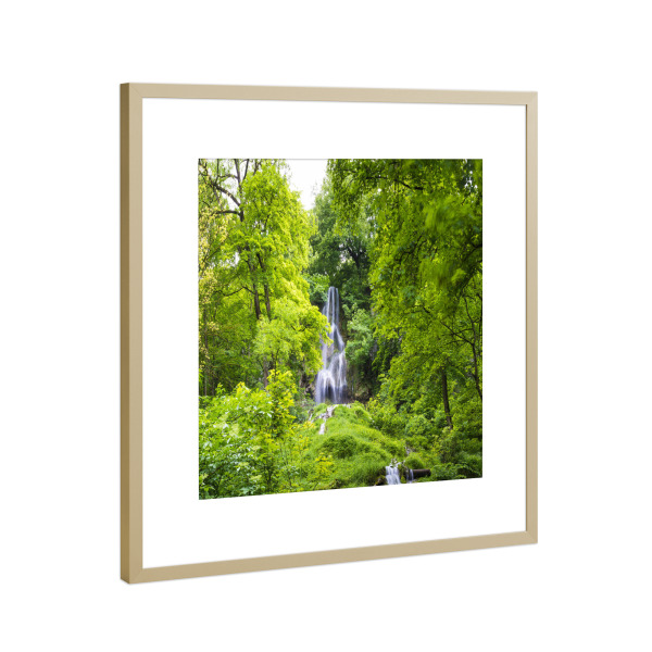 Poster mit Rahmen Gold "Wasserfall in Bad Urach" artboxONE - Natur - Wasserfall,Bad urach,Schwäbische,Alb,Uracher wasserfall,Natur,Nature,Waterfall