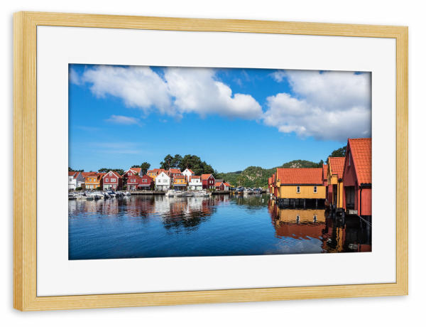 Poster mit Rahmen kiefer "Dorf Furuholmen in Norwegen" artboxONE - Natur,Reise,Architektur,Reise / Strand und Meer,Reise / Länder
