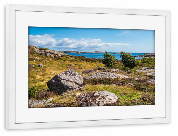 Poster mit Rahmen weiß "Die Schäreninsel Skjernøya" artboxONE - Natur,Reise,Reise / Strand und Meer,Reise / Länder