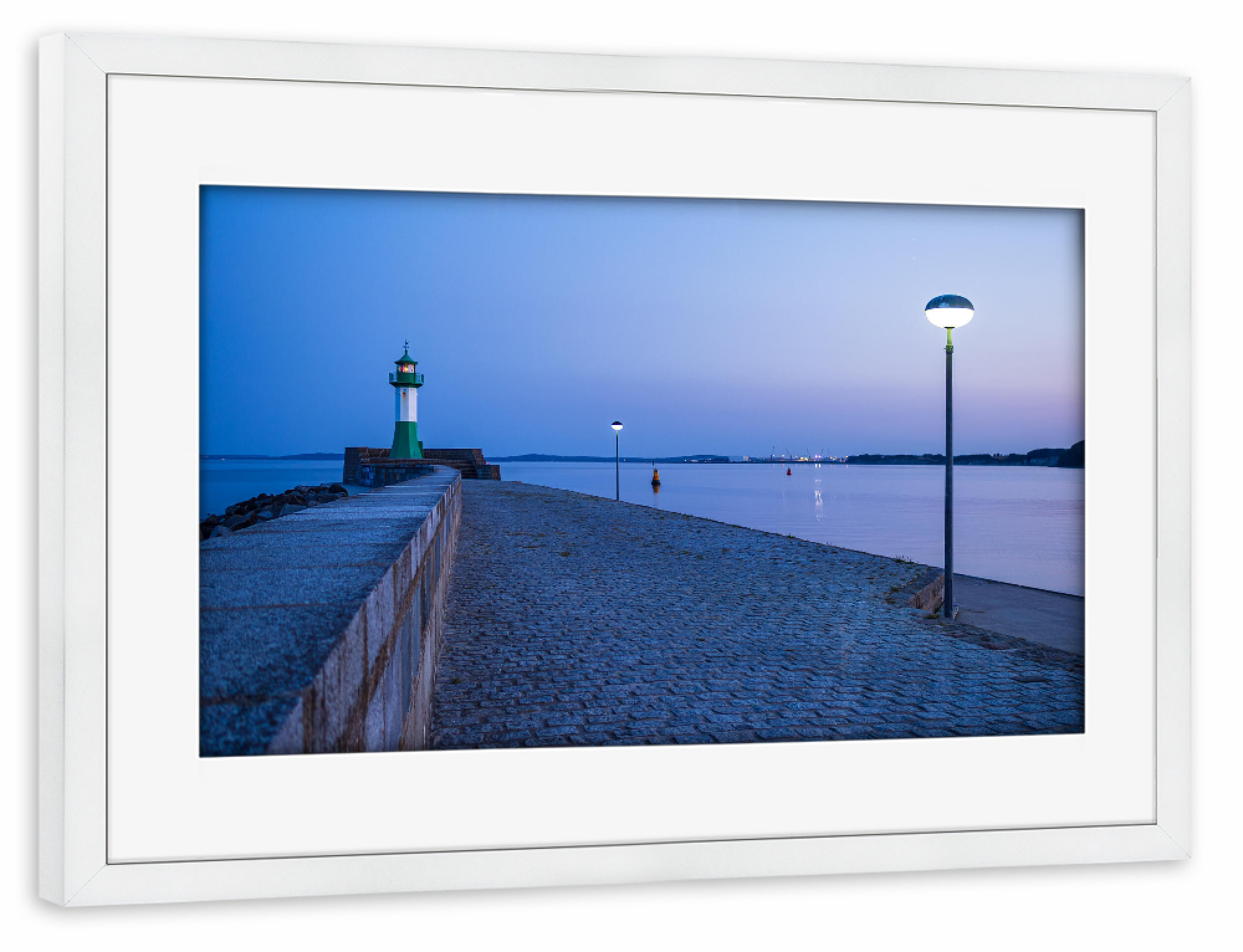 Poster mit Rahmen weiß "Leuchtturm am Abend" artboxONE - Natur,Reise,Architektur,Reise / Strand und Meer