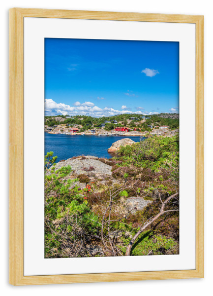 Poster mit Rahmen kiefer "Landschaft auf Helleviga" artboxONE - Natur,Reise,Reise / Strand und Meer,Reise / Länder