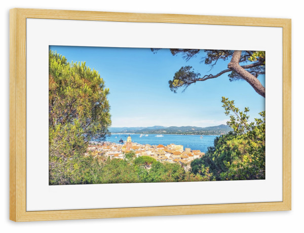Poster mit Rahmen kiefer "St Tropez Roofs" artboxONE - Natur,Reise,Architektur,Reise / Strand und Meer,Reise / Länder