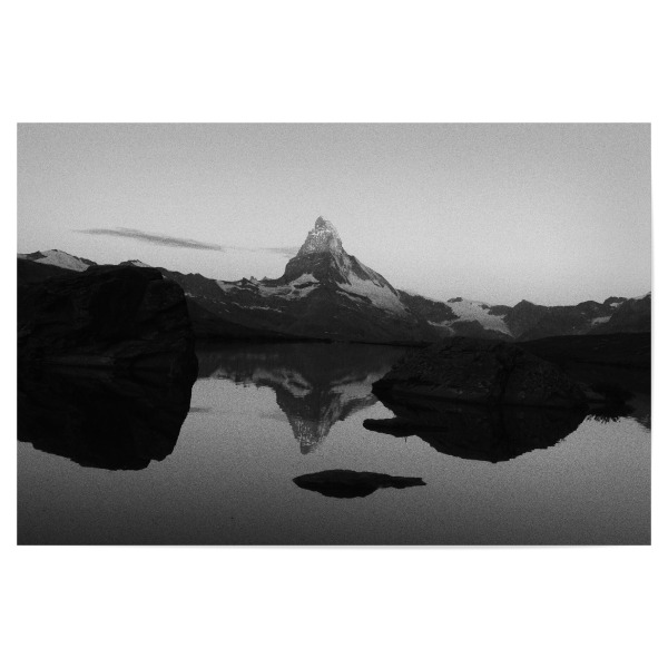 Poster 30x20 cm "The Mighty Matterhorn" artboxONE - Natur,Reise,Schwarzweiß