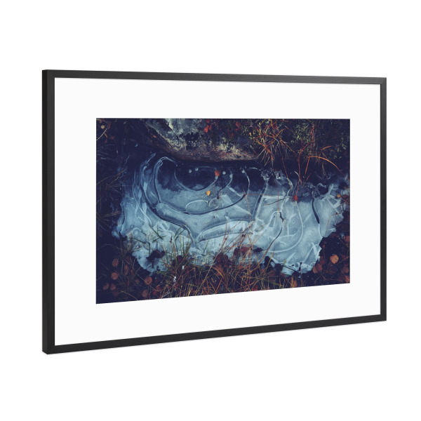 Poster mit Rahmen Schwarz (Metallic) "Gefrorenes Wasser" artboxONE - Natur,Reise,Reise / Länder