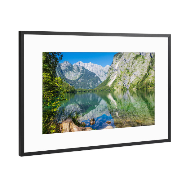 Poster mit Rahmen Schwarz (Metallic) "See, Bäume und Berge" artboxONE - Natur,Reise