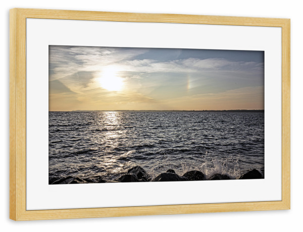 Poster mit Rahmen kiefer "Morgenstimmung in Travemünde" artboxONE - Natur,Reise,Reise / Strand und Meer