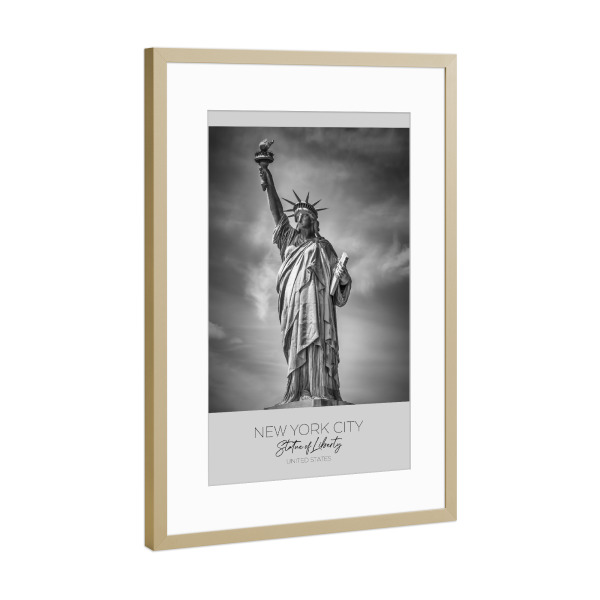 Poster mit Rahmen Gold "Im Fokus: NYC Freiheitsstatue" artboxONE - Städte / New York,Schwarzweiß