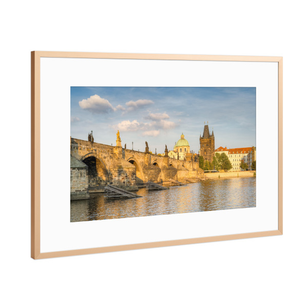 Poster mit Rahmen Kupfer "Abendsonne in Prag" artboxONE - Reise,Reise / Länder,Städte / Prag