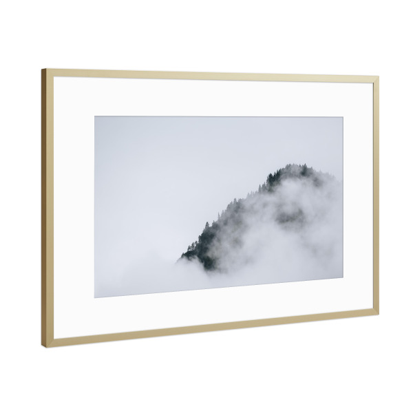 Poster mit Rahmen Gold "Moody Mountain" artboxONE - Natur,Schwarzweiß