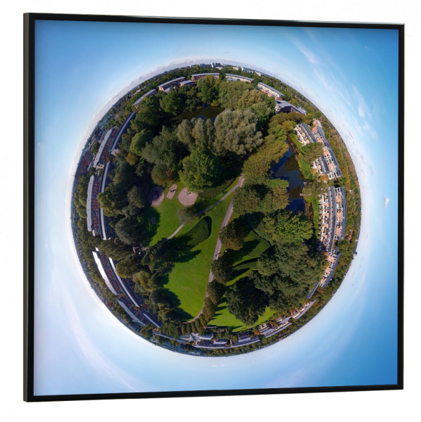 Poster mit schwarzem Rahmen 30x30 cm "Hamburg Max-Herz-Ring, Sommer,low" artboxONE - Städte,Städte / Hamburg,Reise,Architektur,Reise / Länder