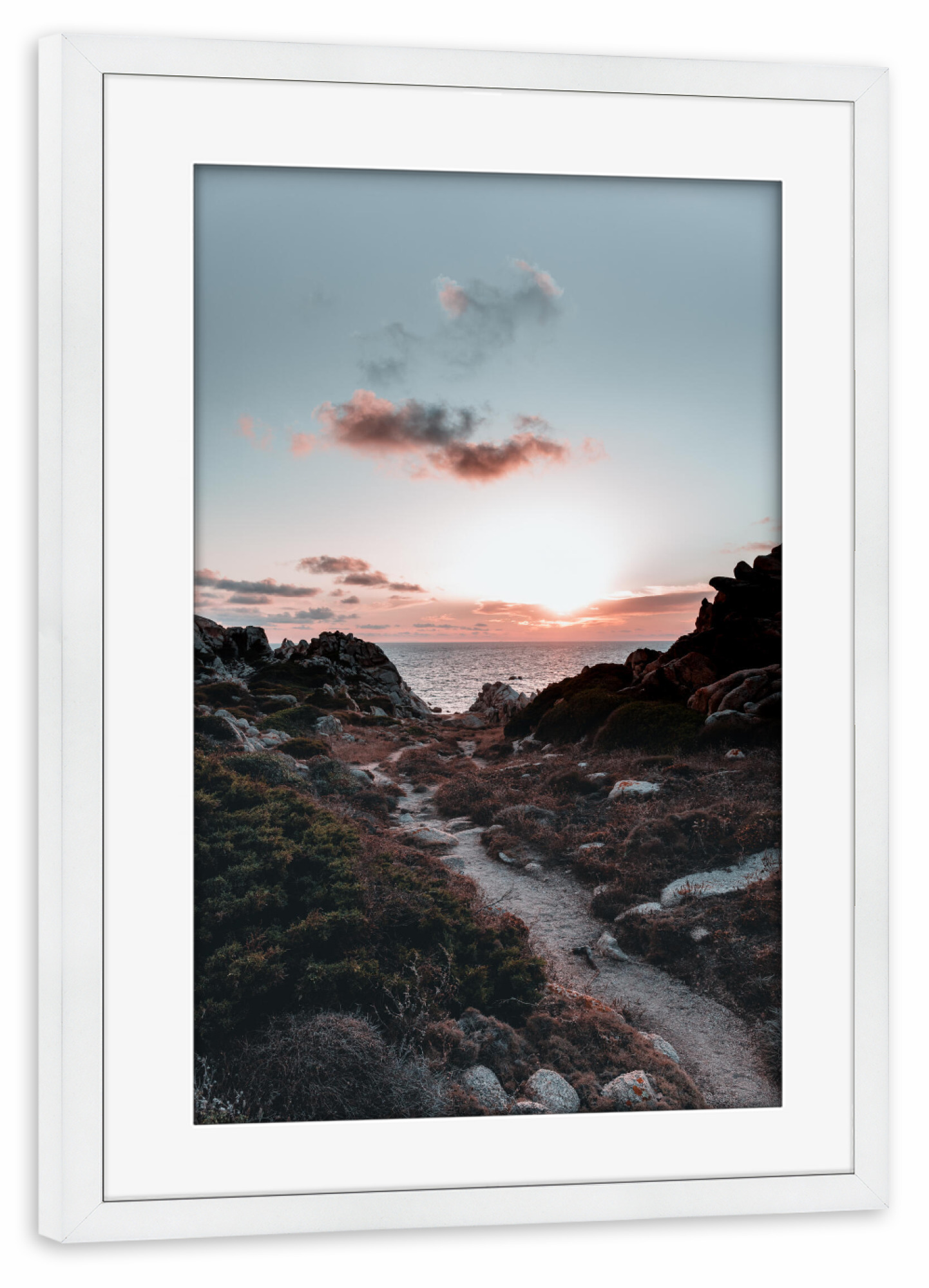 Poster mit Rahmen weiß "Before Sunset" artboxONE - Natur,Reise - Strand,Meer,Ocean,Sea,Berge,Beach,Mountains,Sunset,Natur,Nature,Sonnenuntergang,Pink
